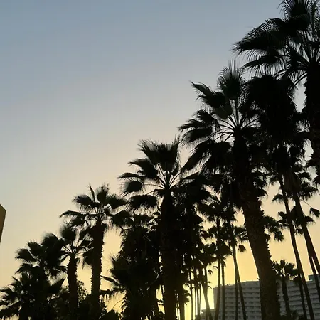 Americas With Pool View Апартаменты Адехе