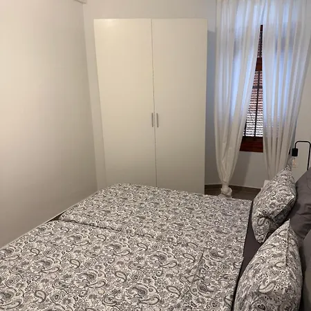 Americas With Pool View